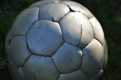 乒超联赛次回合对决在即！菲尼克斯太阳演练定位球，多特蒙德密集防守应对